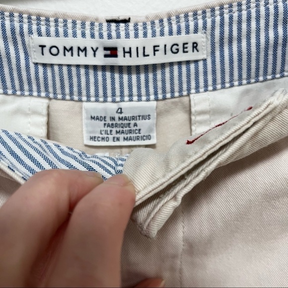Vintage TOMMY HILFIGER Shorts. Size 4 - Picture 5 of 13
